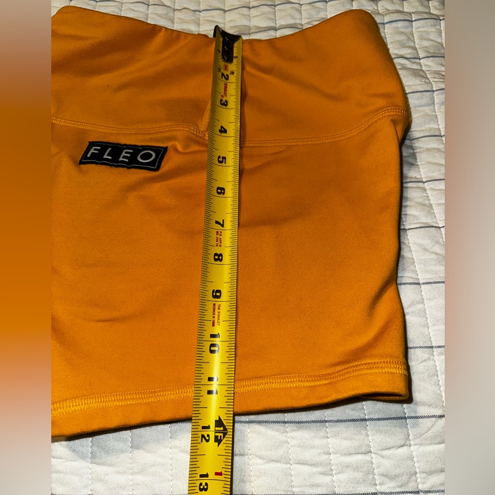 Fleo Rust Rewards Apex Short Xs Euc - image 2
